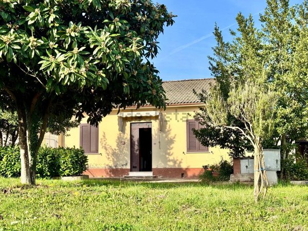 casa indipendente in vendita a Ceccano