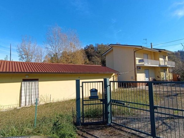 casa indipendente in vendita a Ceccano