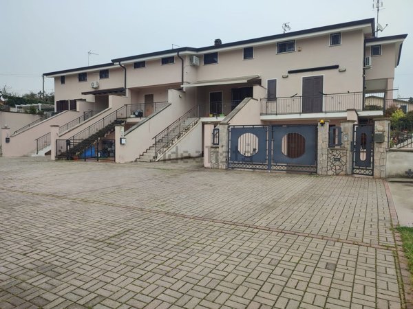 casa indipendente in vendita a Ceccano