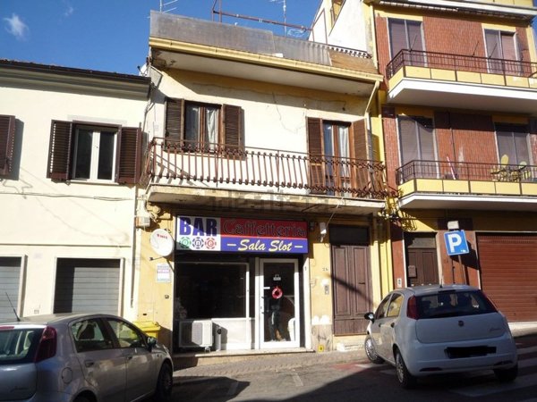 locale commerciale in vendita a Ceccano