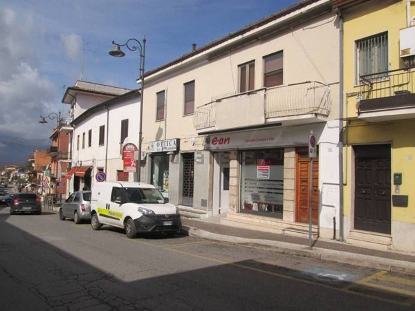 locale commerciale in vendita a Ceccano