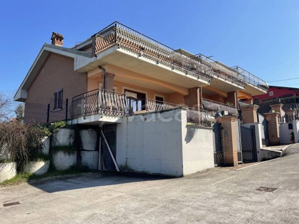 casa indipendente in vendita a Ceccano