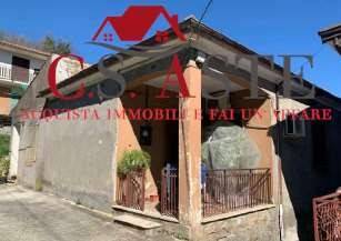 casa indipendente in vendita a Ceccano