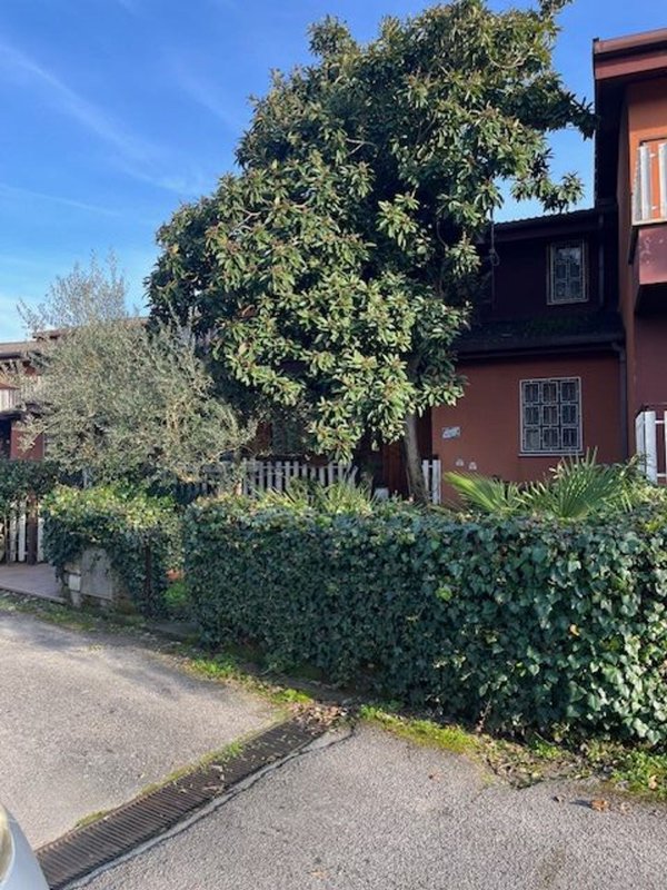 casa indipendente in vendita a Ceccano