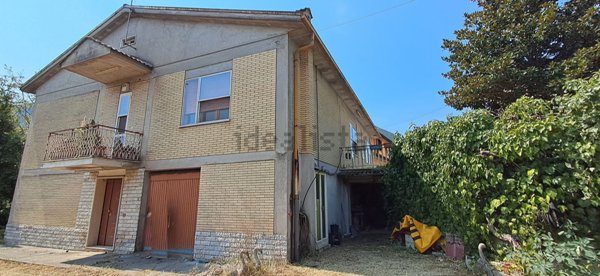 casa indipendente in vendita a Ceccano