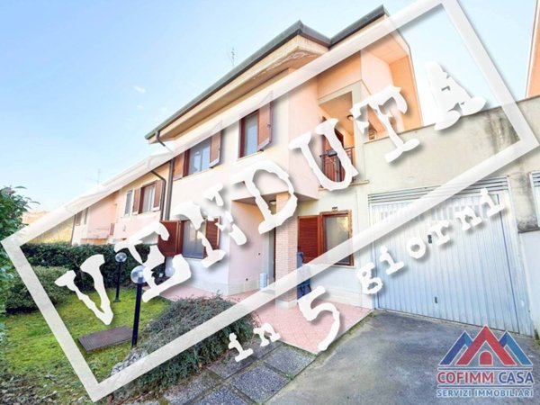 casa indipendente in vendita a Ceccano