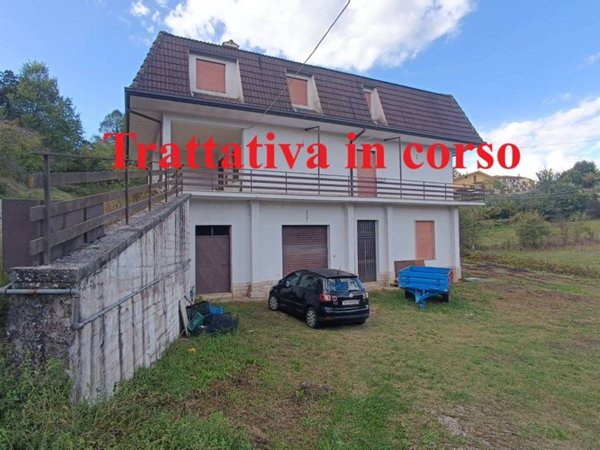 casa indipendente in vendita a Ceccano