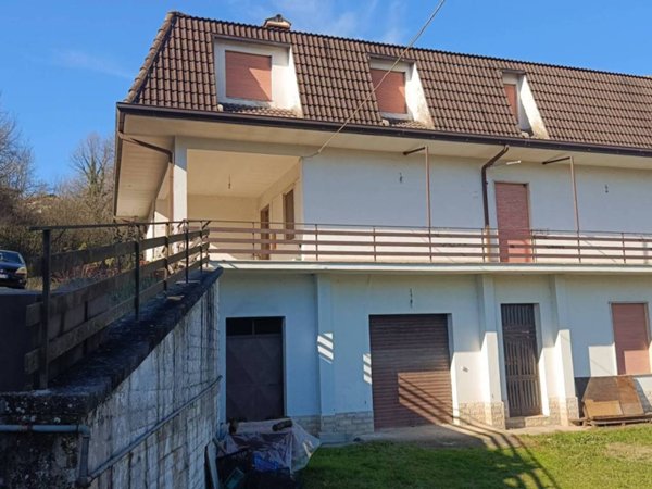 casa indipendente in vendita a Ceccano