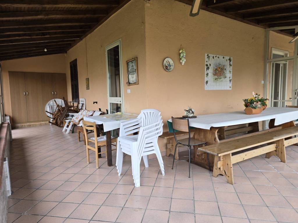 casa indipendente in vendita a Ceccano