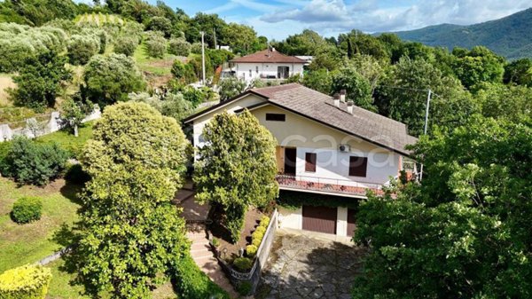 casa indipendente in vendita a Ceccano