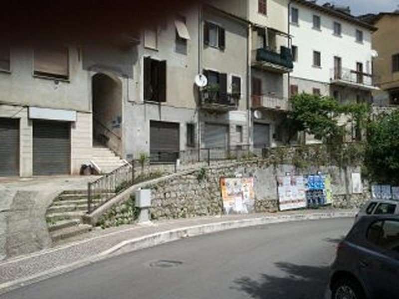 locale commerciale in vendita a Ceccano