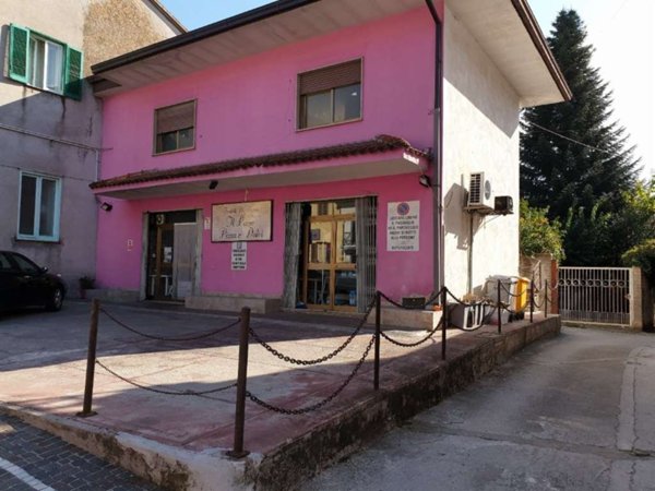locale commerciale in vendita a Ceccano