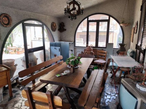 casa indipendente in vendita a Ceccano