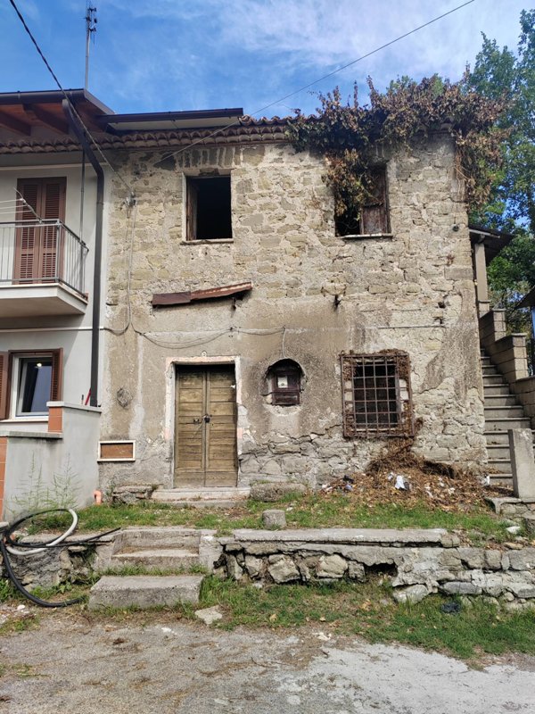 casa indipendente in vendita a Ceccano