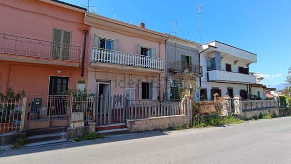 casa semindipendente in vendita a Ceccano