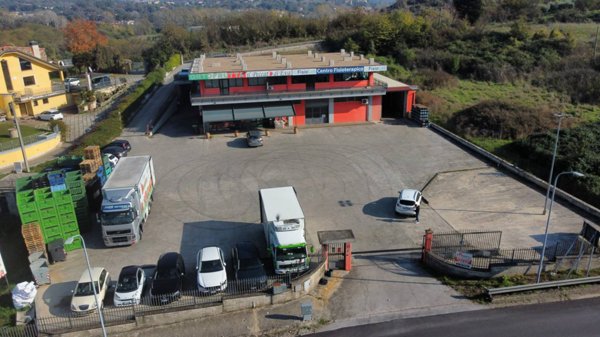 locale commerciale in vendita a Ceccano