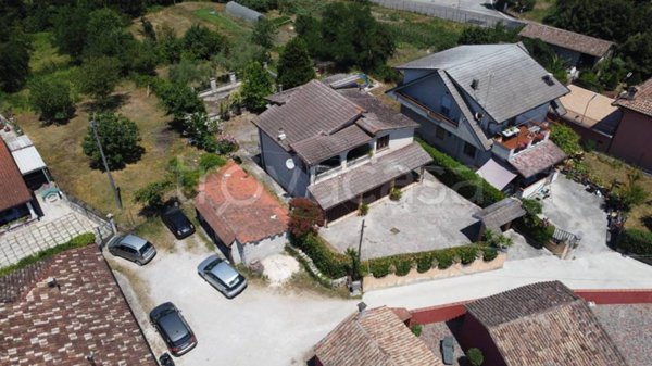 casa indipendente in vendita a Ceccano