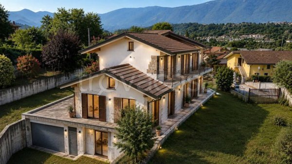 casa indipendente in vendita a Ceccano