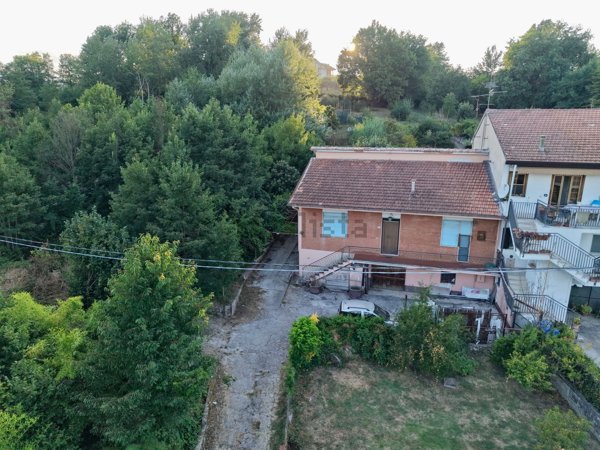 casa semindipendente in vendita a Ceccano