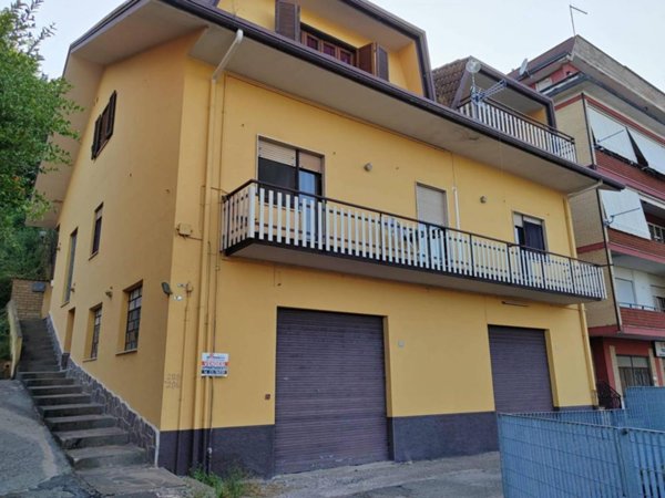 locale commerciale in vendita a Ceccano