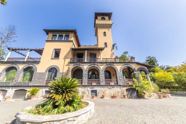 casa indipendente in vendita a Ceccano