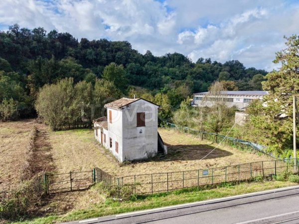 casa indipendente in vendita a Ceccano