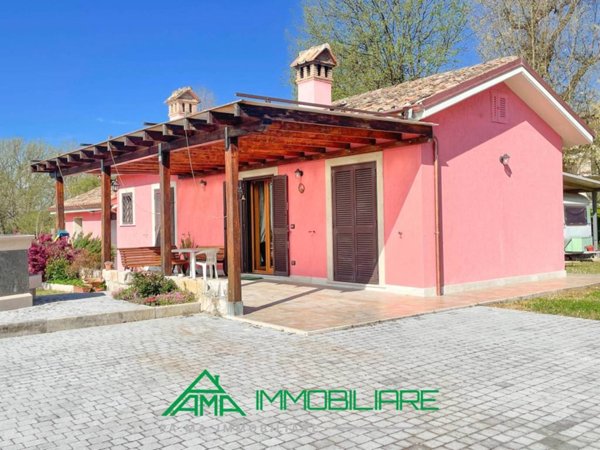 casa indipendente in vendita a Ceprano