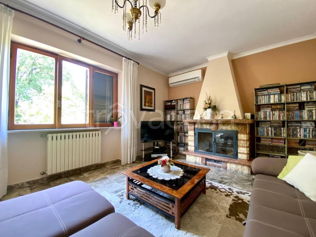 casa indipendente in vendita a Ceprano