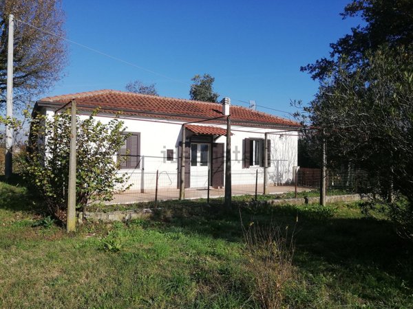 casa indipendente in vendita a Ceprano