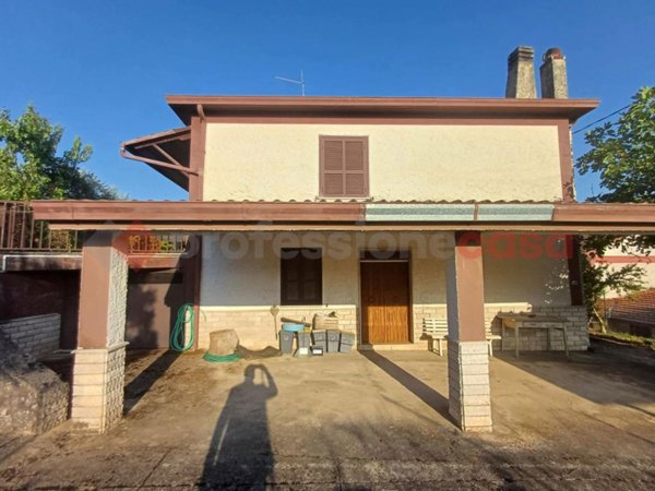 casa indipendente in vendita a Ceprano