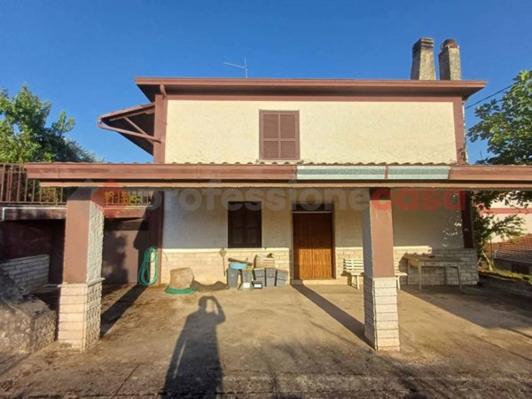 casa indipendente in vendita a Ceprano