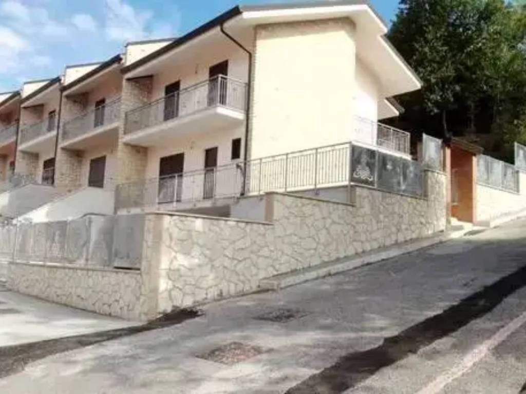 casa indipendente in vendita a Ceprano