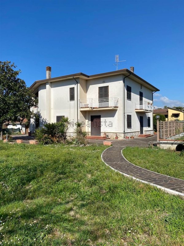 casa indipendente in vendita a Ceprano