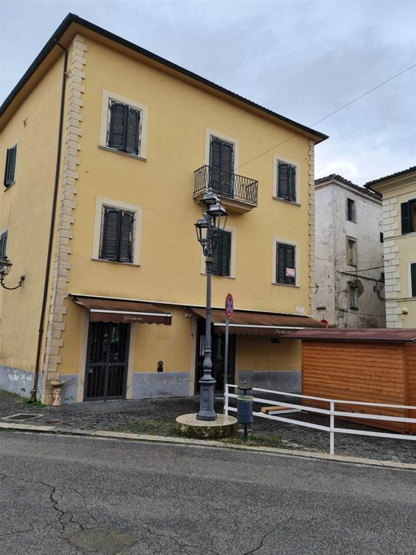 casa indipendente in vendita a Ceprano