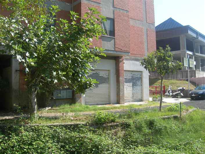 locale commerciale in vendita a Ceprano