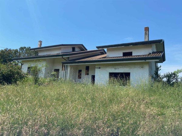 casa indipendente in vendita a Ceprano