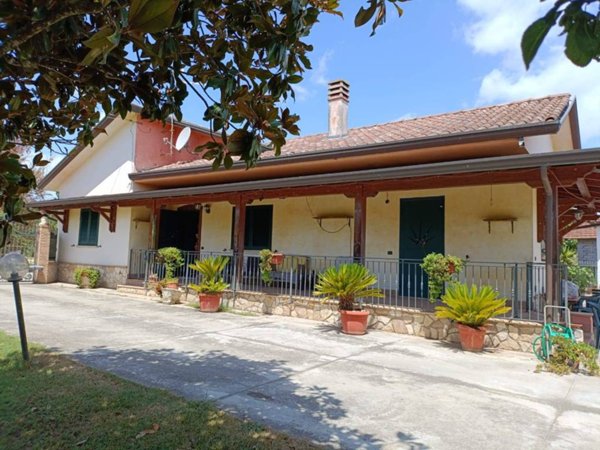 casa indipendente in vendita a Ceprano