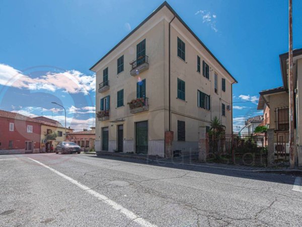 negozio in vendita a Ceprano