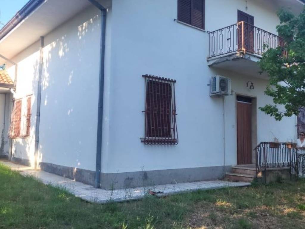 casa indipendente in vendita a Ceprano