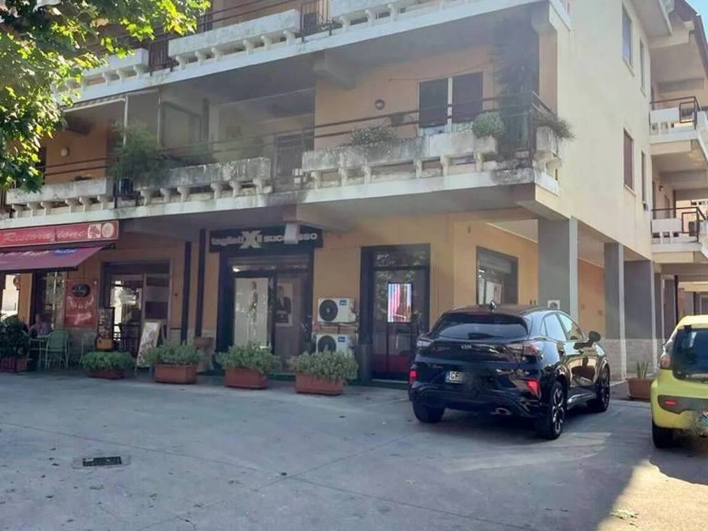 negozio in vendita a Ceprano