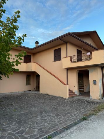 casa indipendente in vendita a Ceprano