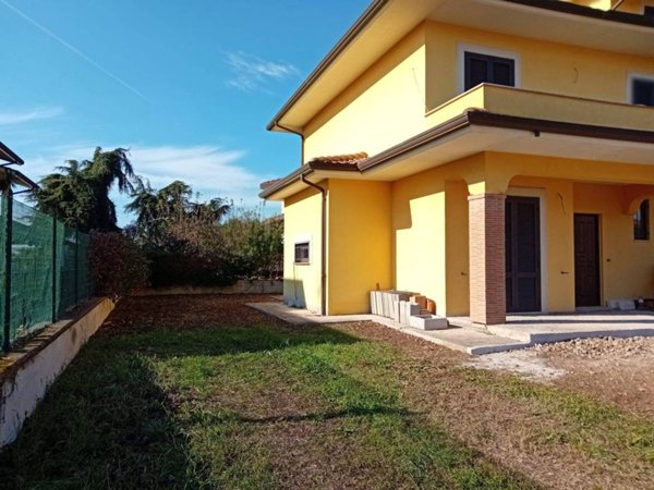 casa indipendente in vendita a Ceprano