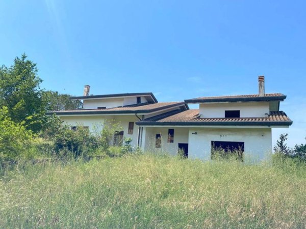 casa indipendente in vendita a Ceprano