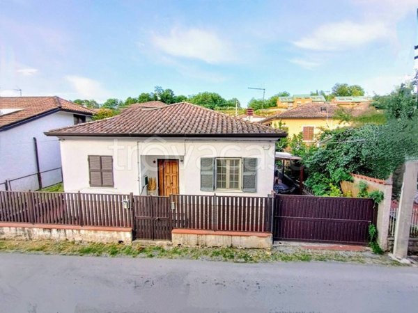casa indipendente in vendita a Ceprano
