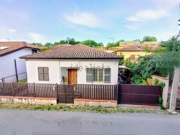 casa indipendente in vendita a Ceprano