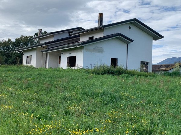 casa indipendente in vendita a Ceprano