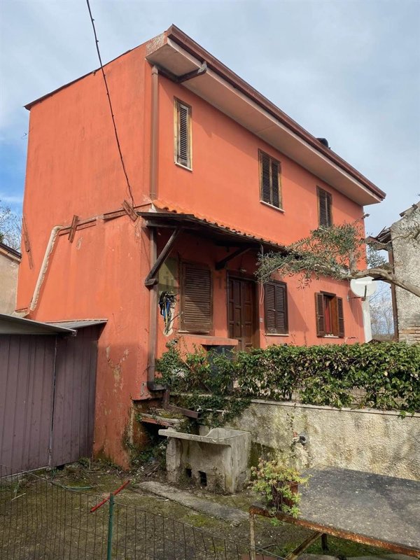 casa indipendente in vendita a Ceprano