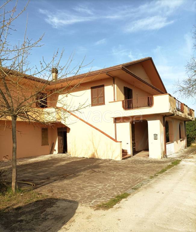 casa indipendente in vendita a Ceprano