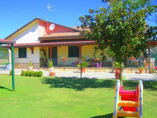 casa indipendente in vendita a Ceprano