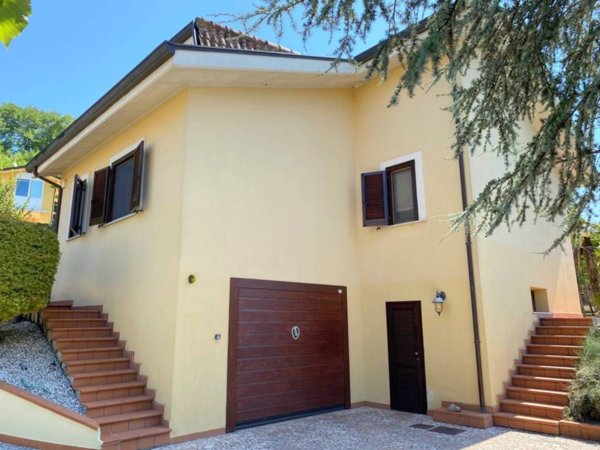 casa indipendente in vendita a Ceprano
